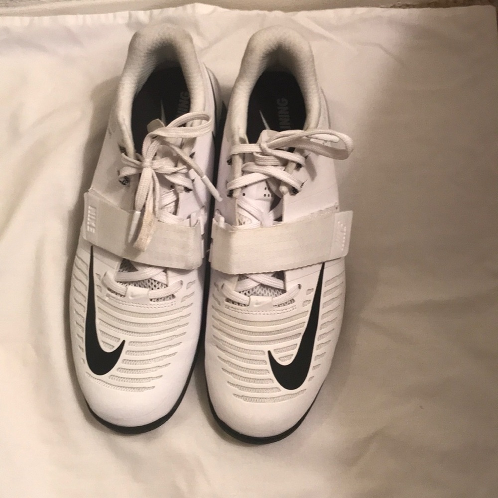 White GUC Nike Romaleos 2 - W size 9.5/M 7.5
